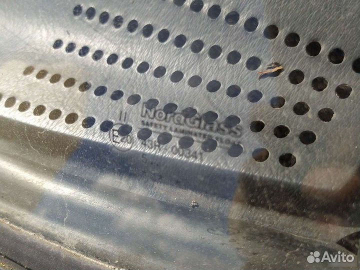 Стекло лобовое Opel Ascona