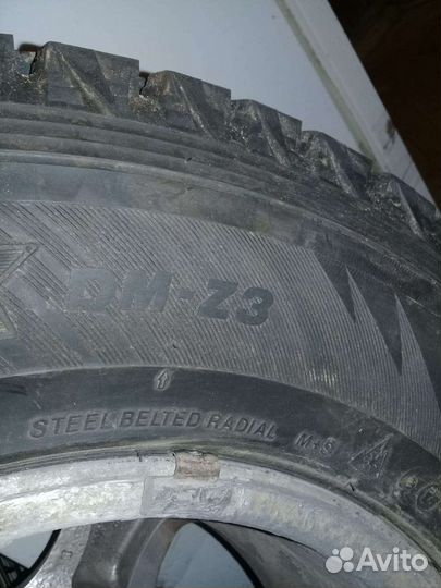 Bridgestone Blizzak DM-Z3 225/70 R15