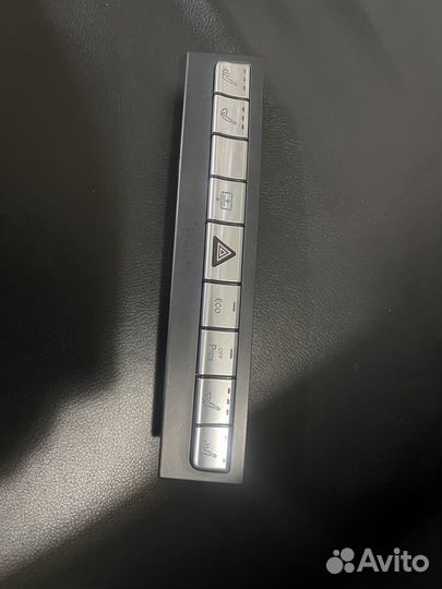 Блок кнопок на Мерседес w218