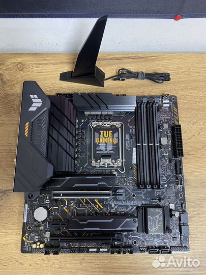 Asus TUF gaming b660m-plus wi-fi, DDR5, как новая