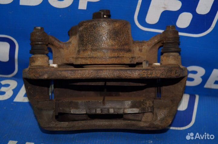 Суппорт передний правый Honda Cr-V 2 2.0 (K20A4)