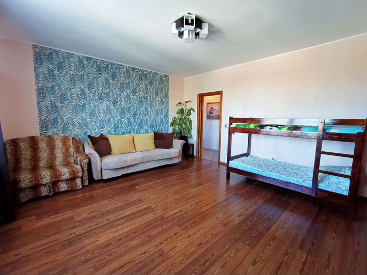 2-к. квартира, 68 м², 6/16 эт.