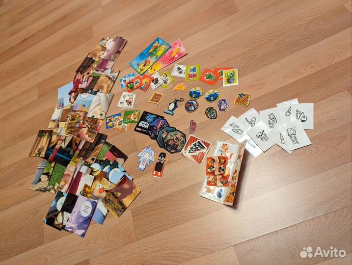 Наклейки магнит