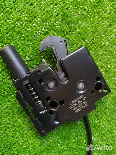 Замок капота Audi A4 B9