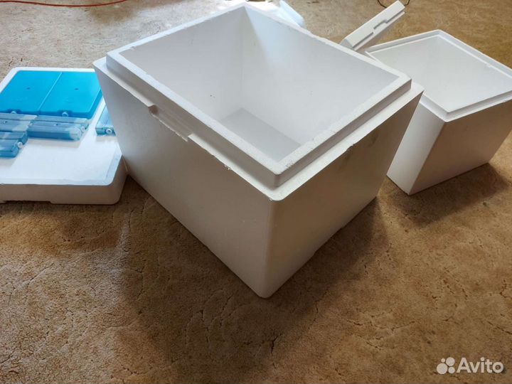 Термоконтейнер (холодильник)