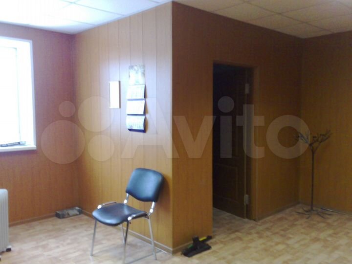 Помещение свободного назначения, 300 м²