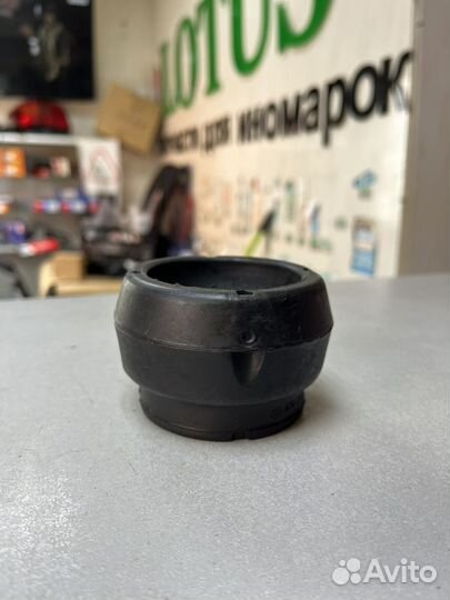 Передняя опора стойки VW polo skoda fabia/rapid