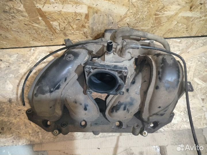 Впускной коллектор Ford Focus 1, 1.8-2.0