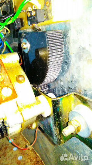 Шестерни для инкубатора 