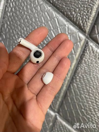 Apple AirPods pro 2 generation 2023