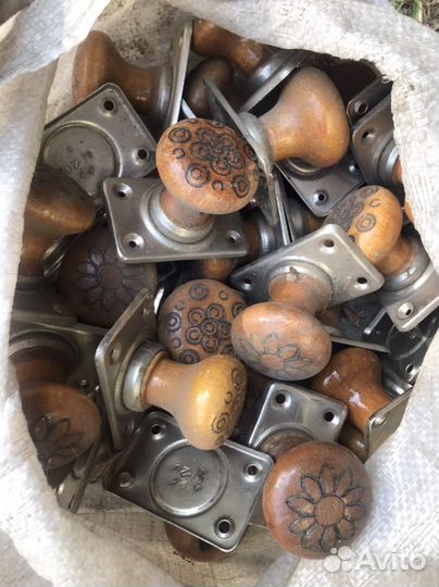 Дверные ручки