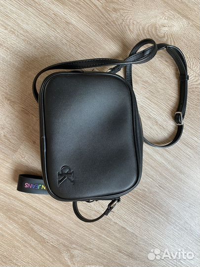 Сумка calvin klein бронь