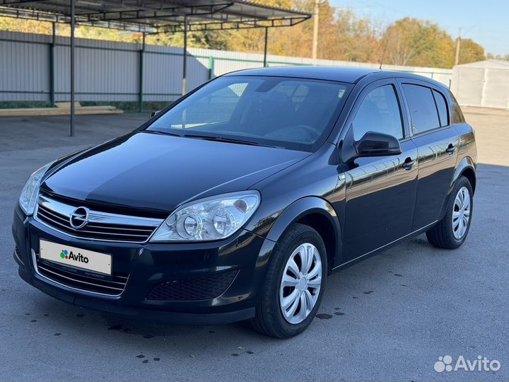 Opel Astra 1.6 МТ, 2013, 130 450 км