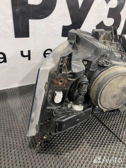 Фара правая Renault T 89207601