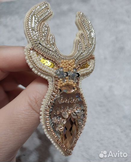 Брошь олень