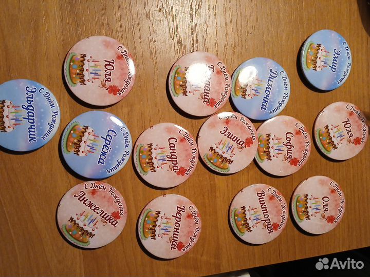 Значки именные