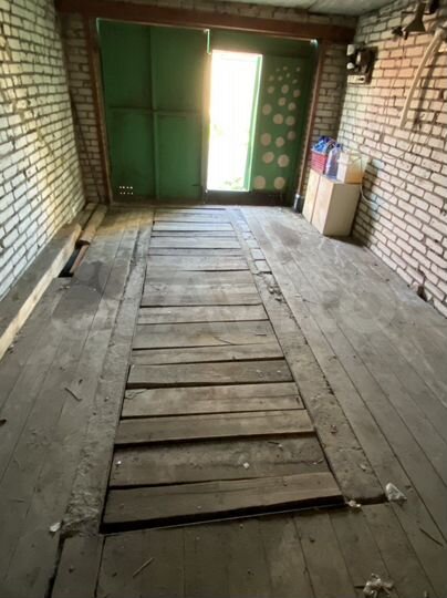 Гараж, > 30 м²