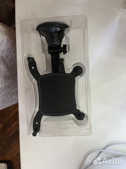 Держатель для планшета в машину