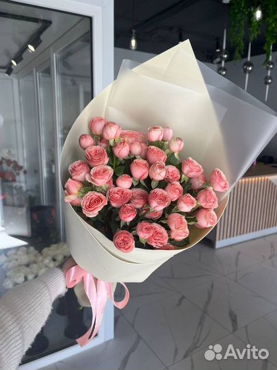 Кустовые розы букет цветы доставка оптом