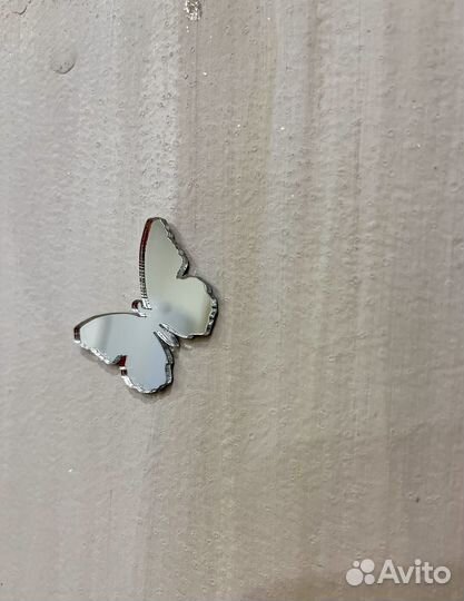 Картина в раме «Зеркальные бабочки» 53х83 см