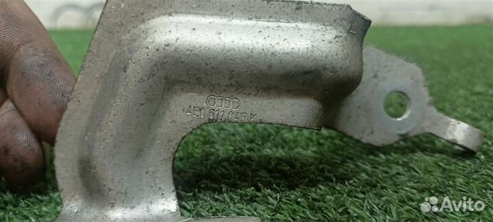 Кронштейн (сопут. товар) Audi Audi A8 4E 2002-2