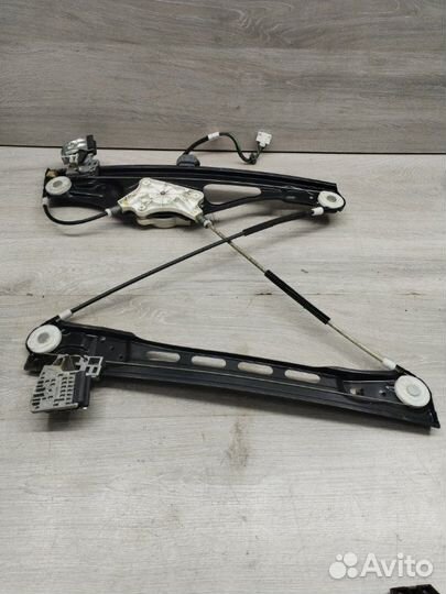 Стеклоподъемник передний левый Mercedes E-Class