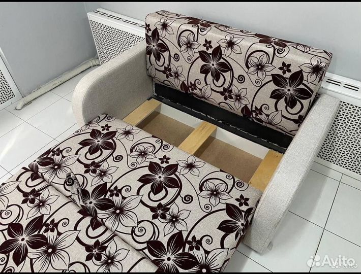 Диван чебурашка