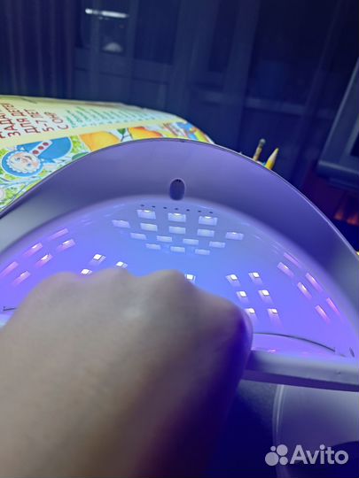 Лампа для ногтей