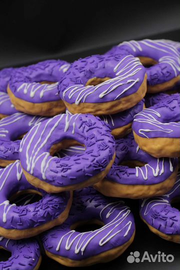 Муляжи кондитерских изделий