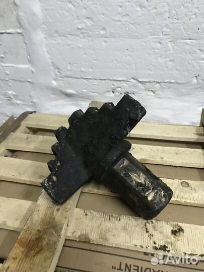 Долото трехлопастное д. 198-Ш55 3дрш