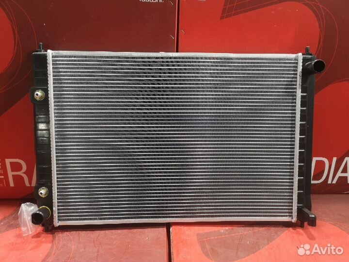 Радиатор двс Nissan Murano PNZ51