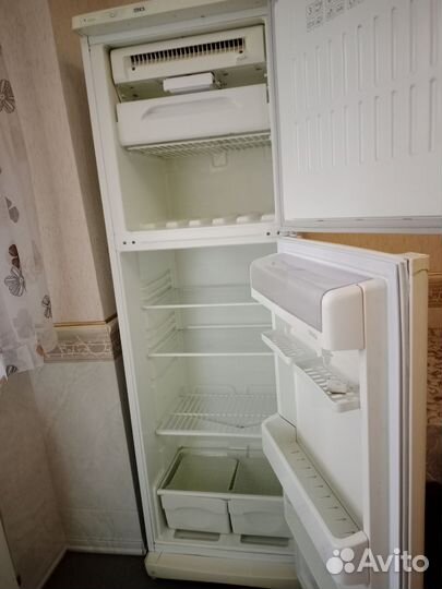 Холодильник 