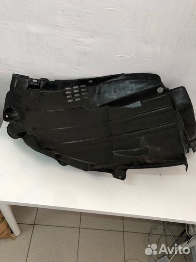 Подкрылок передний правый infinitifx45/35 (S50)