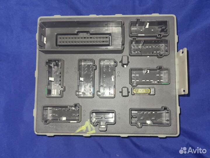 Блок предохранителей Focus 1 салонный