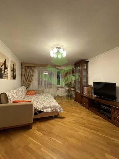 4-к. квартира, 130 м², 8/10 эт.