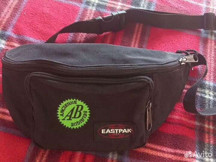Сумка через плечо eastpak & ancienne belgique