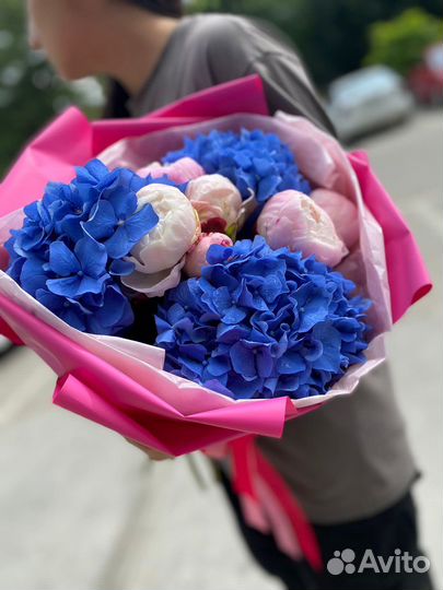 Гортензии с пионами