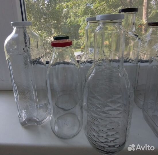 Бутылки стеклянные