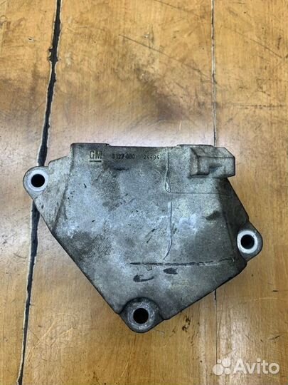 Кронштейн двигателя Opel Corsa C Z12XE 2001