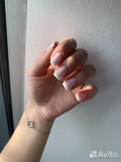 Маникюр педикюр