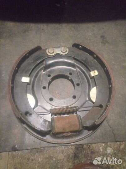 Передний тормозной щит в сборе Газ 52-53