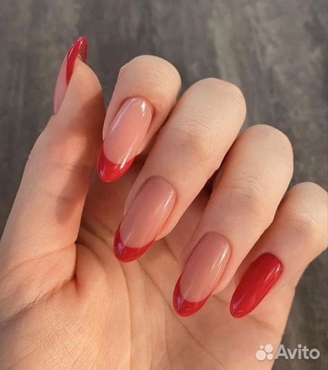 Мастер маникюра и педикюра