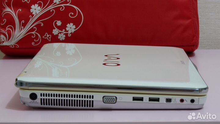 Sony Vaio VGN-CS31MR с мышкой и сумкой