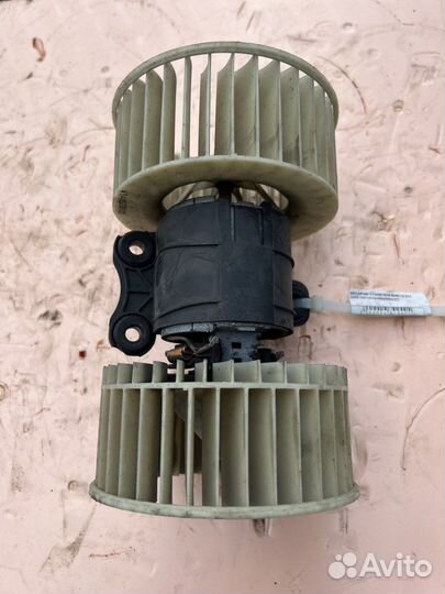 Моторчик отопителя печки BMW X5 E53