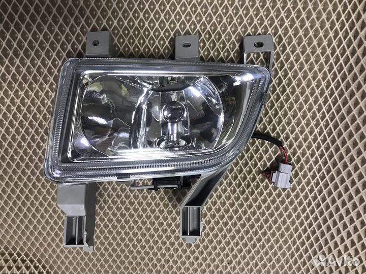Фара противотуманная Mazda Familia / 323 02-04