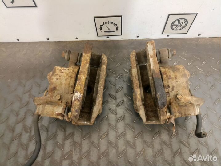 Суппорт тормозной передний для Mitsubishi Pajero 1