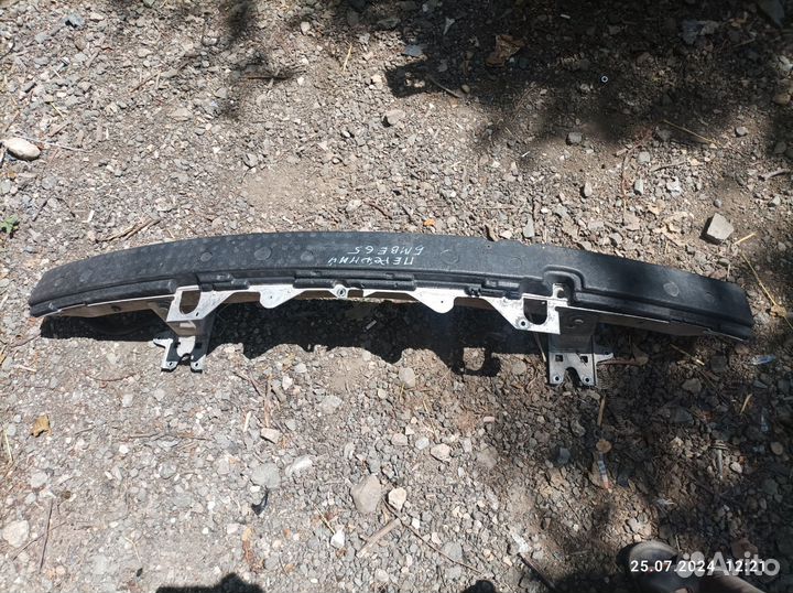 Усилитель переднего бампера BMW e65 e66 e67