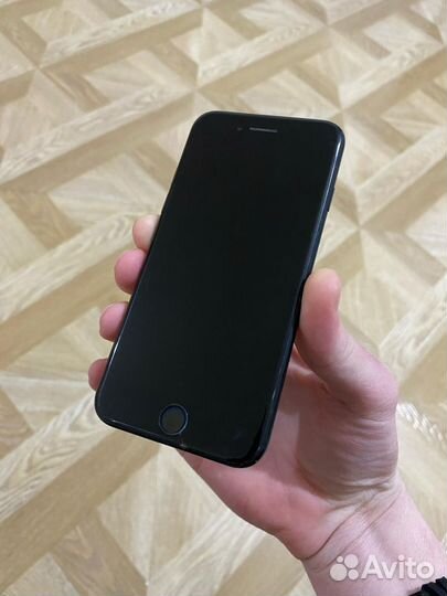 iPhone SE (2020), 64 ГБ