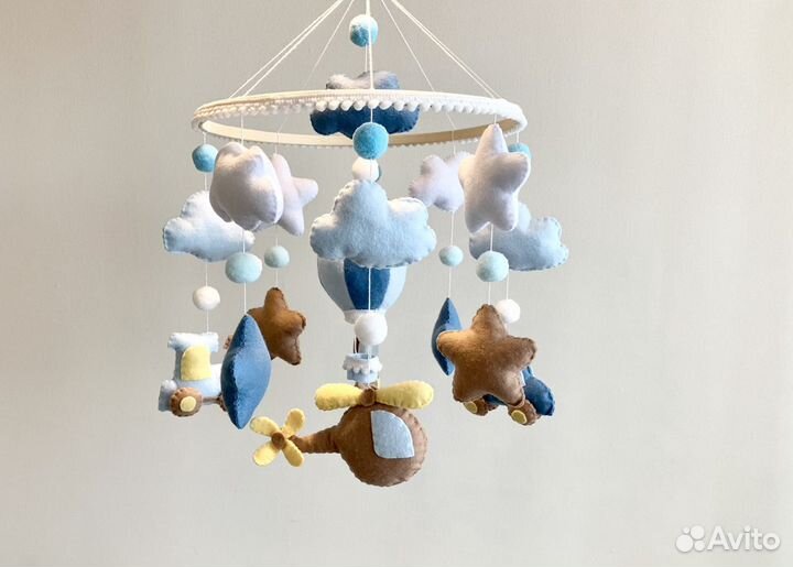 Новый мобиль из фетра