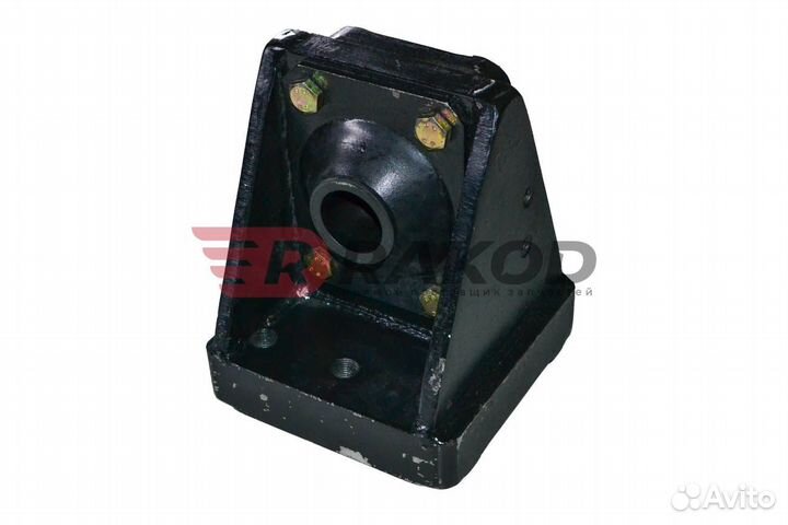 Кронштейн двигателя перед. FAW J6